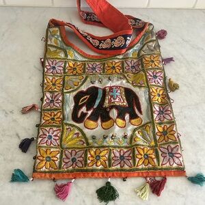 Elephant shoulder bag